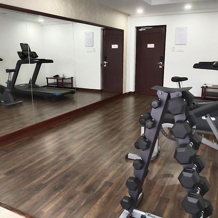 Hotel Issacs Residency Munnar Esterno foto